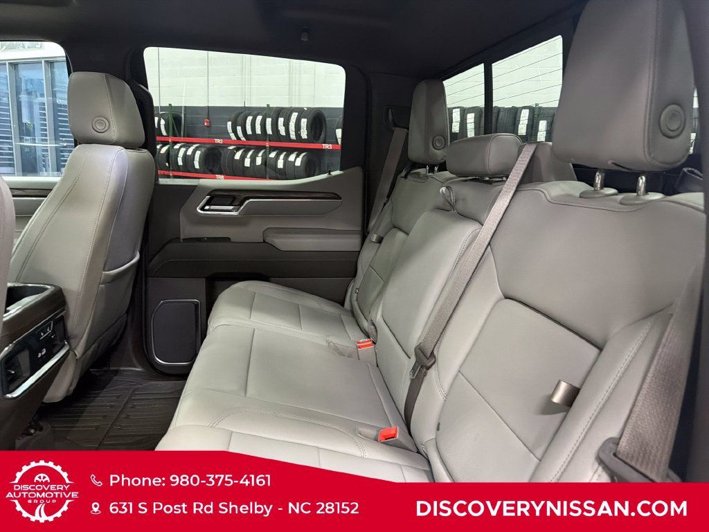 Used 2025 GMC Sierra 1500 SLT w/ SLT Premium Plus Package AWD/4WD image 35
