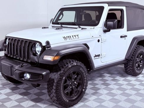 Used 2021 Jeep Wrangler Sport AWD/4WD image 7