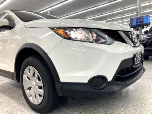 Used 2019 Nissan Rogue Sport S image 36