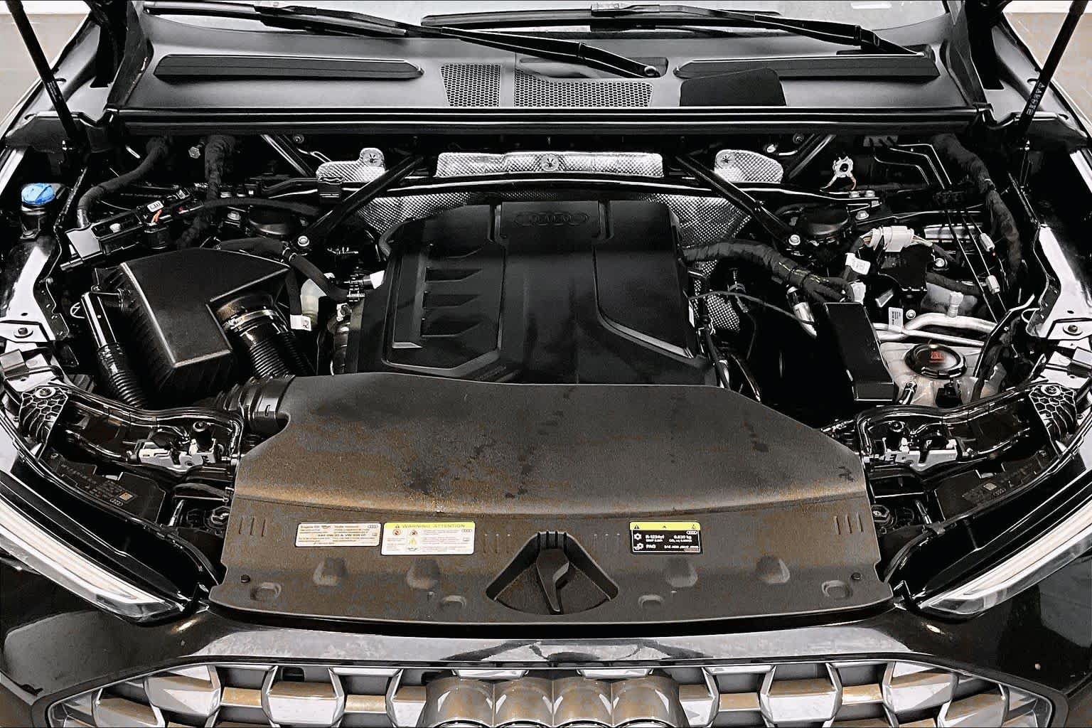 Certified 2025 Audi Q5 Premium AWD/4WD image 30