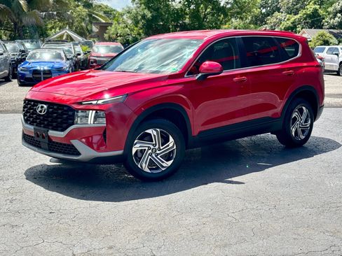 Used 2023 Hyundai Santa Fe SE AWD/4WD image 3