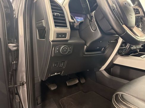 Used 2021 Ford F250 Lariat AWD/4WD image 18