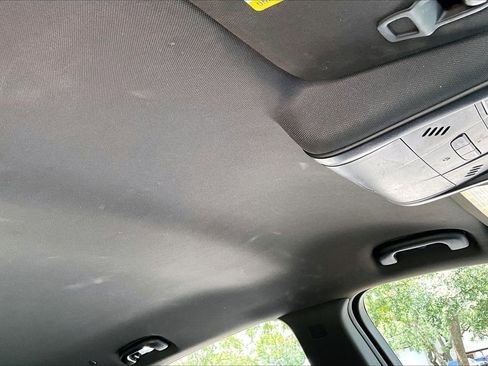Used 2019 Chevrolet Equinox LT FWD image 27