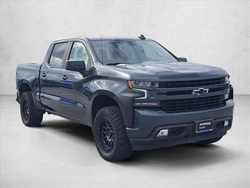 Used 2022 Chevrolet Silverado 1500 RST image 3