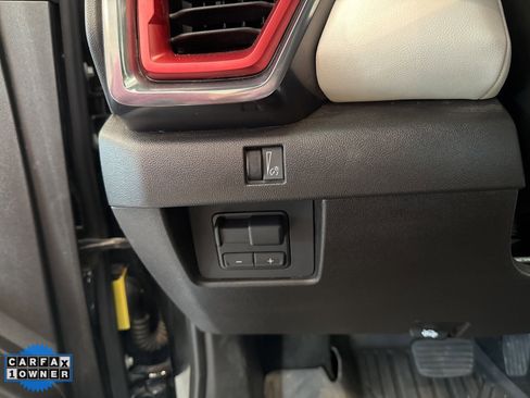 Used 2023 GMC Canyon AT4X image 10