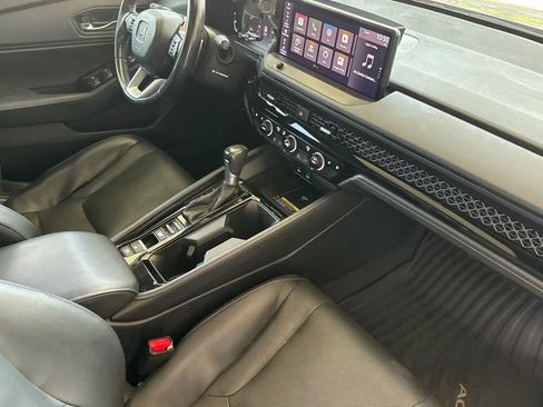 Used 2023 Honda Accord Touring image 16
