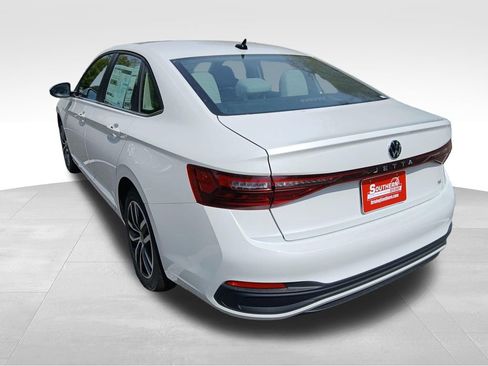 New 2026 Volkswagen Jetta SE FWD image 3