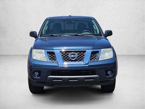 Used 2016 Nissan Frontier SV w/ SV Value Truck Package AWD/4WD image 2