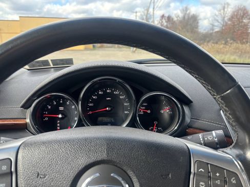 Used 2010 Cadillac CTS Luxury AWD/4WD image 10