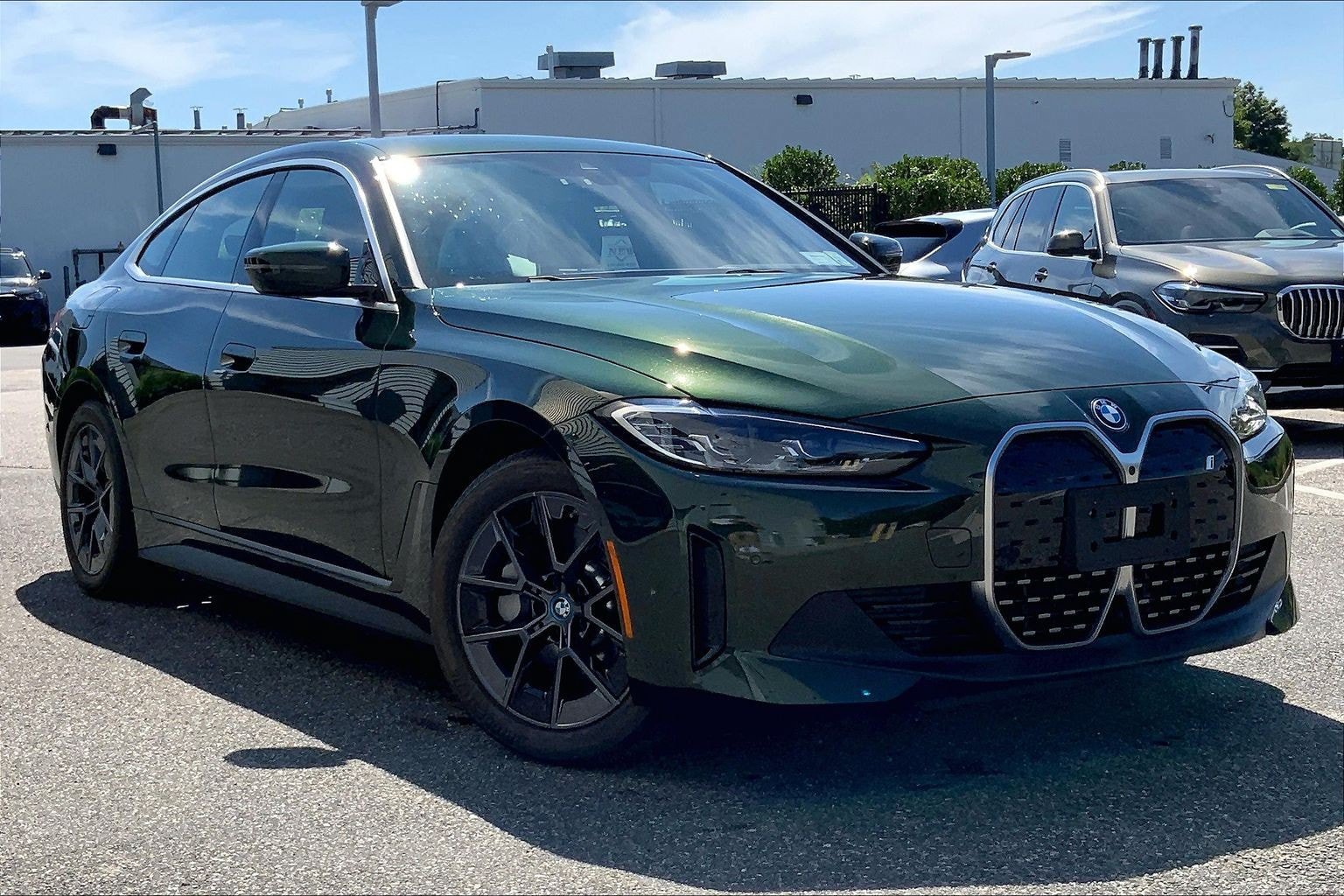 Used 2023 BMW i4 eDrive35 w/ Premium Package RWD image 7