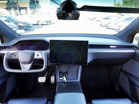 Used 2022 Tesla Model X Plaid AWD/4WD image 25