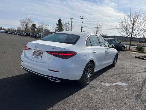 Used 2025 Mercedes-Benz C 300 4MATIC Sedan image 5