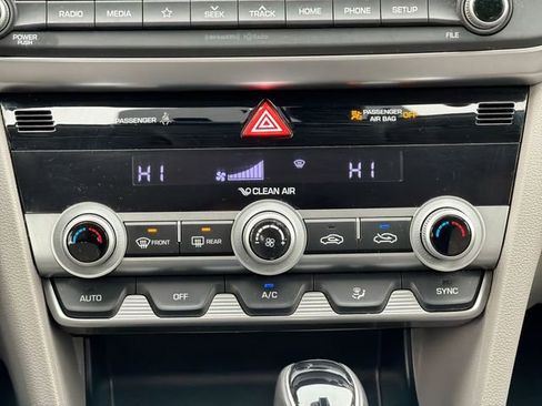 Used 2020 Hyundai Elantra Value Edition w/ Cargo Package (C1) image 18