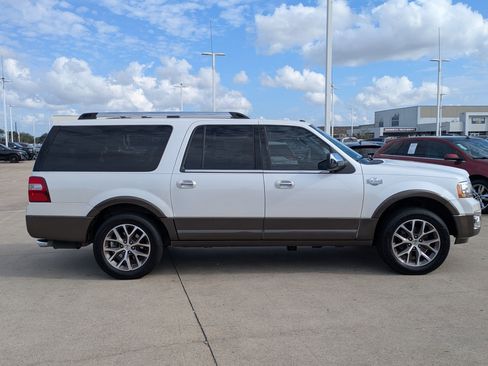 Used 2017 Ford Expedition EL King Ranch image 2
