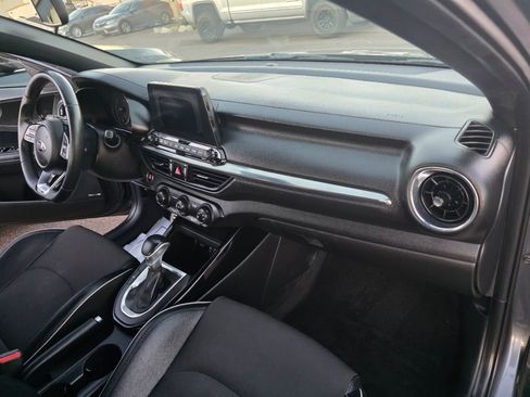 Used 2021 Kia Forte GT-Line w/ GT-Line Premium Package image 22