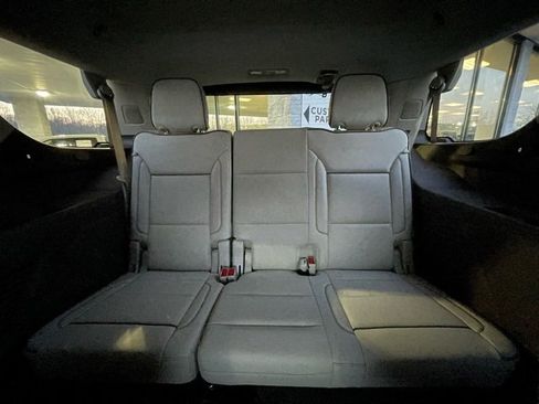 Used 2021 GMC Yukon Denali w/ Denali Premium Package image 28