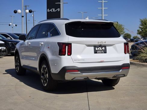 New 2026 Kia Sorento S w/ S Panoramic Sunroof Package FWD image 3