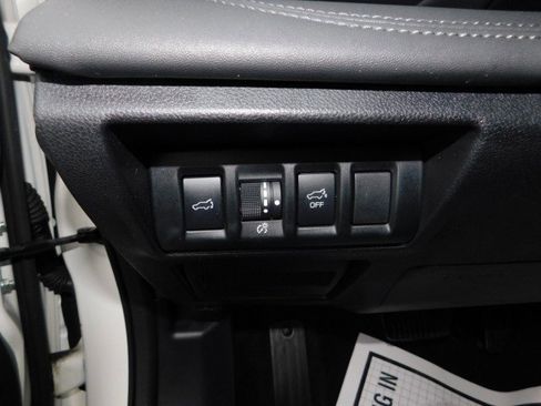 Certified 2023 Subaru Outback Limited image 20