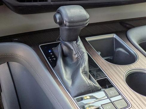 Used 2023 Toyota Sienna LE image 11