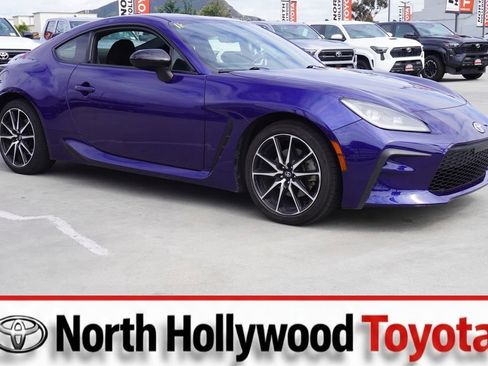 Used 2022 Toyota GR86 w/ ALL Weather Mat Package (TMS) RWD image 1