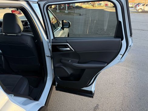 Used 2024 Mitsubishi Outlander SEL image 26