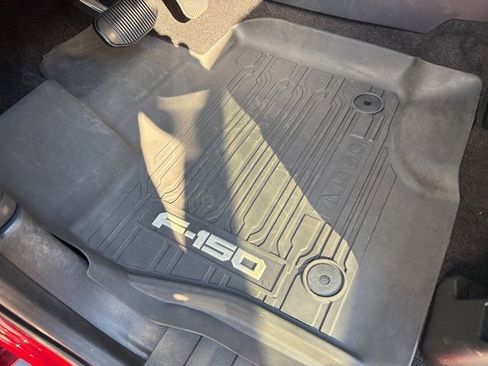 Used 2022 Ford F150 Lariat w/ Max Trailer Tow Package image 14