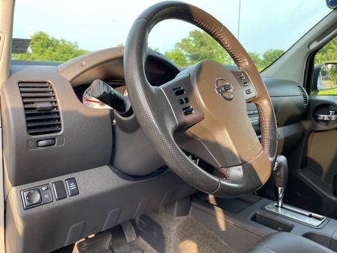 Used 2012 Nissan Xterra PRO-4X w/ Pro-4x Leather Pkg image 15