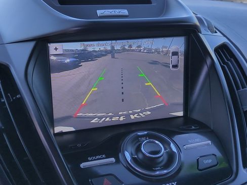 Used 2017 Ford Escape Titanium image 18