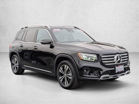 Certified 2025 Mercedes-Benz GLB 250 4MATIC image 3