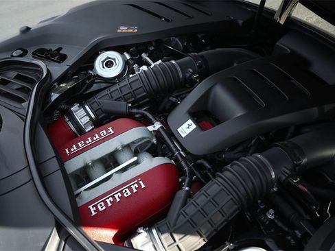 Certified 2024 Ferrari Purosangue Base image 20