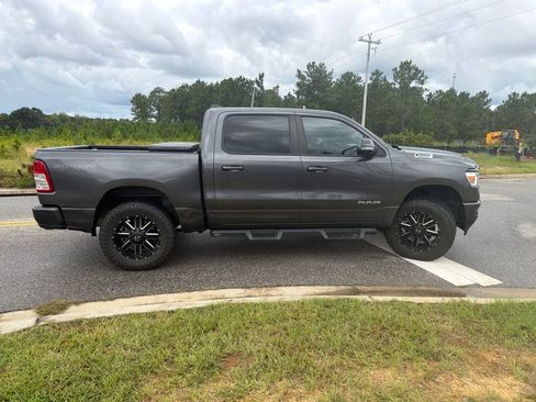 Used 2022 RAM 1500 Big Horn AWD/4WD image 9