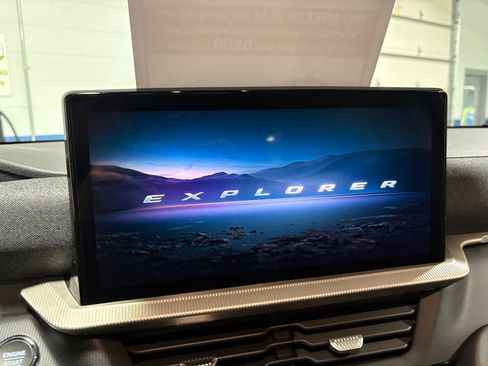 New 2026 Ford Explorer Tremor w/ Tremor Convenience Package image 15