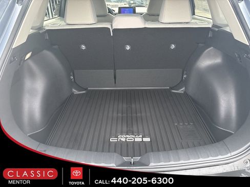 New 2026 Toyota Corolla Cross LE image 8