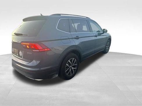 Used 2019 Volkswagen Tiguan SE w/ Panoramic Sunroof Package AWD/4WD image 6