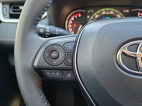 Used 2025 Toyota RAV4 XLE Premium image 16