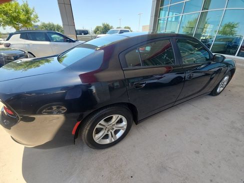 Used 2022 Dodge Charger SXT RWD image 21