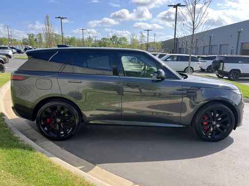 Certified 2025 Land Rover Range Rover Sport Autobiography AWD/4WD image 8