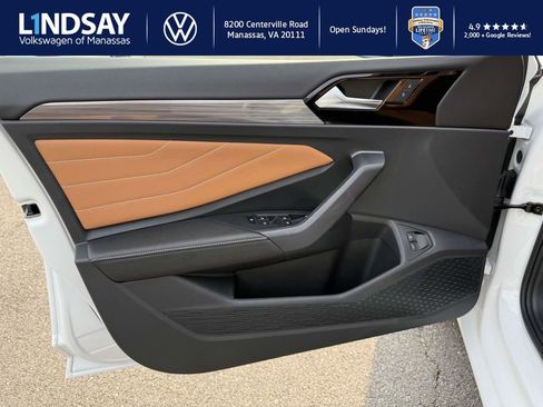 Used 2024 Volkswagen Jetta SEL image 9