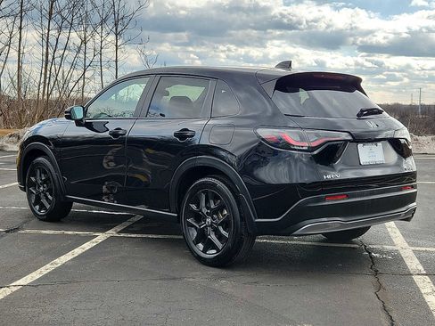 Certified 2023 Honda HR-V Sport image 4