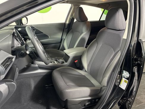 Certified 2025 Subaru Crosstrek 2.0i Premium image 23