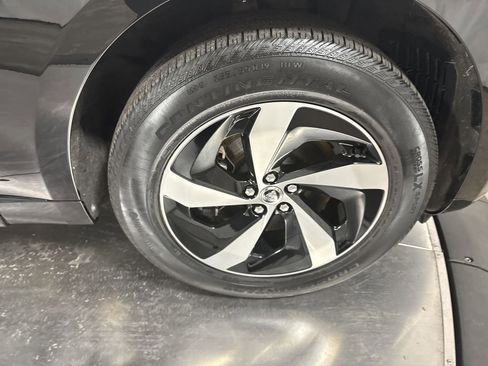 Used 2025 Jaguar F-PACE R-Dynamic S image 14