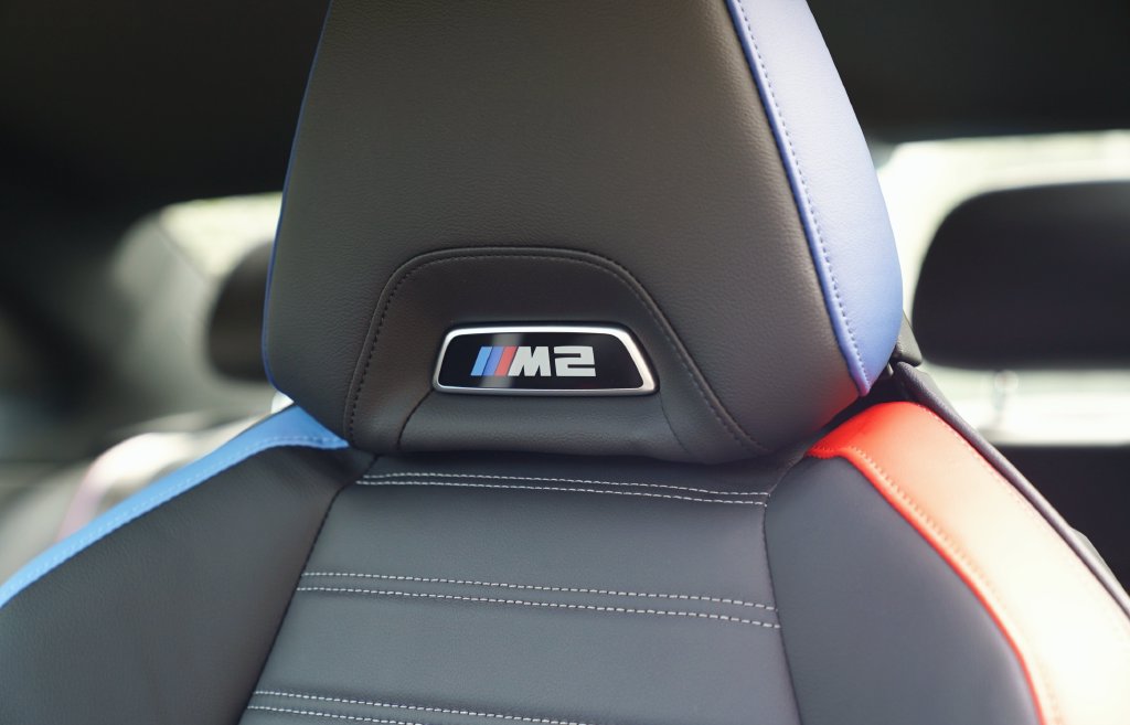 Used 2026 BMW M2 w/ Lighting Package RWD image 11