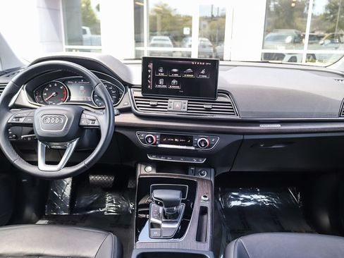 Used 2023 Audi Q5 2.0T Premium w/ Convenience Package AWD/4WD image 13
