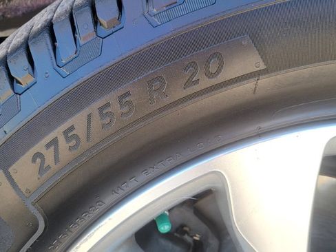 Used 2016 Toyota Sequoia Limited w/ Safety & Convenience Package AWD/4WD image 18