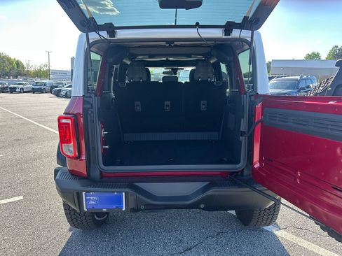 Certified 2025 Ford Bronco Heritage Edition AWD/4WD image 18