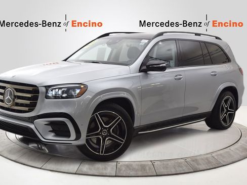 Used 2026 Mercedes-Benz GLS 450 4MATIC image 1