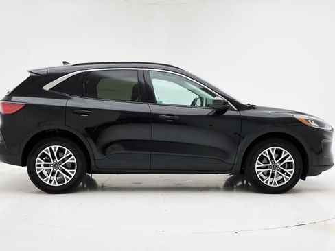 Used 2022 Ford Escape SEL image 2