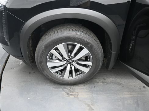 New 2026 Nissan Pathfinder SL FWD image 21