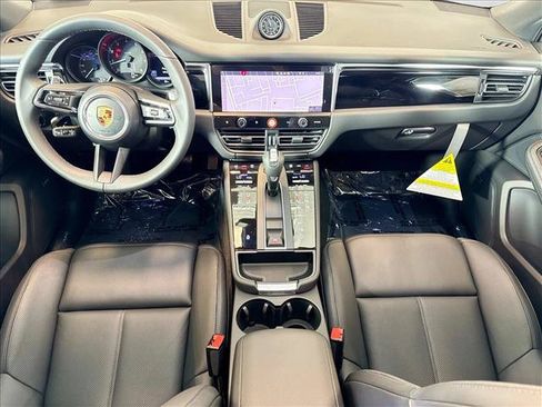 Used 2026 Porsche Macan AWD/4WD image 20