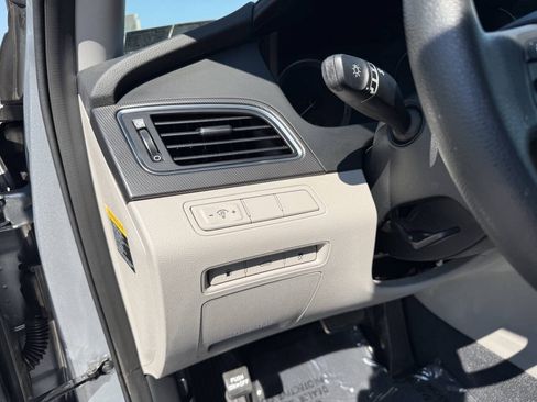 Used 2015 Hyundai Sonata Sport FWD image 11